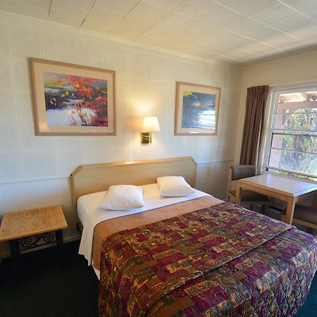 Western Hills Motel Флагстафф Экстерьер фото