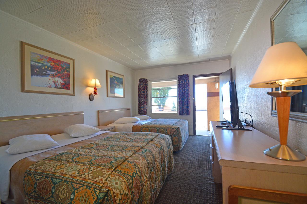 Western Hills Motel Флагстафф Экстерьер фото